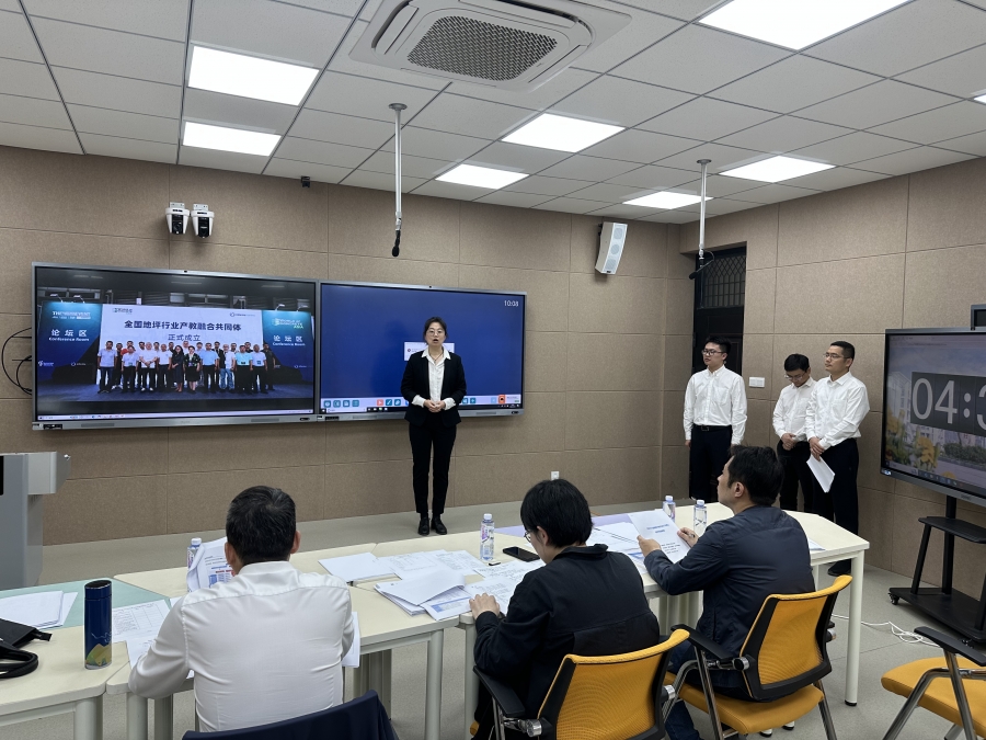 2025年校级教学能力比赛-照片 (6).jpg
